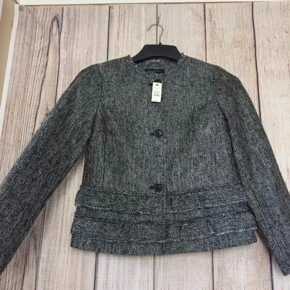 Talbots Womens Tweed Ruffle Trim Wool Blend Blazer Jacket size 4P - Picture 2 of 13